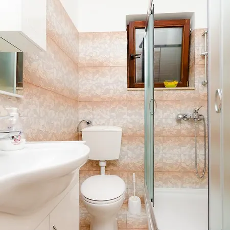 Apartman Ante *